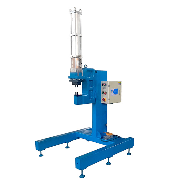  Clinching machine