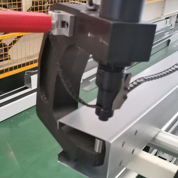 Self-piercing Riveting Machine For High-speed Door